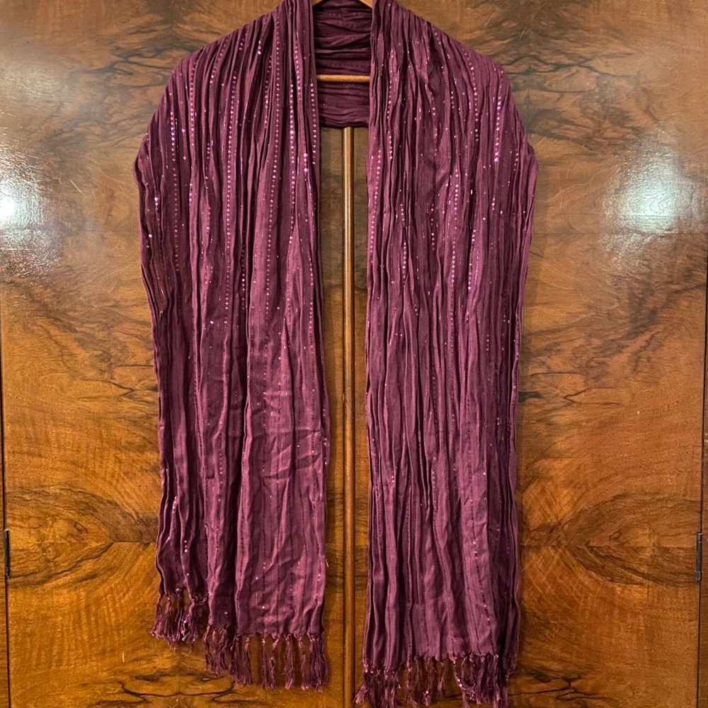 Purple sequined scarf with fringe